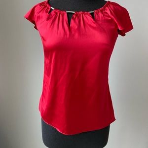 WHITE BLACK MARKET: SHORT SLEEVE SILK TOP